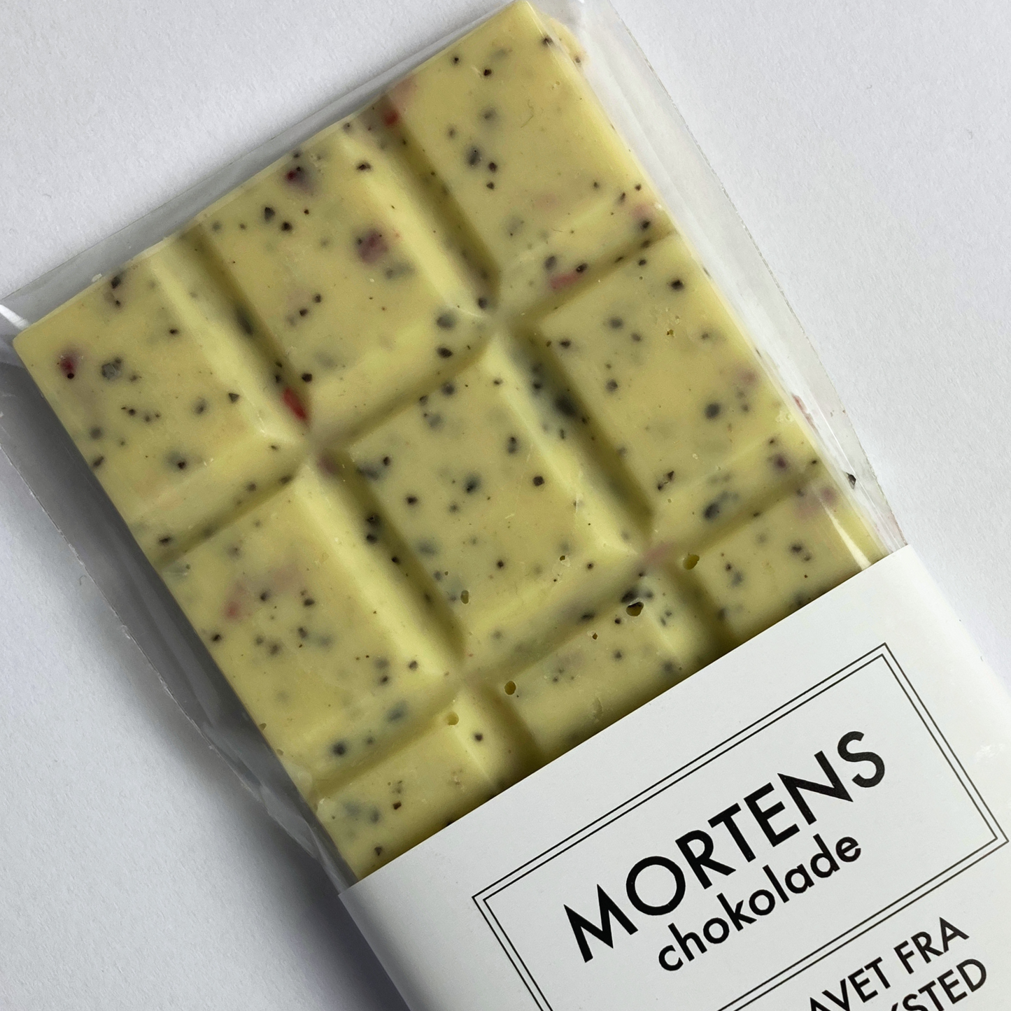 Hvid chokolade med lakrids og hindbær