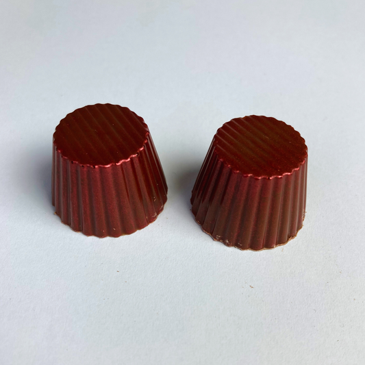 Lys chokolade med karamel og lakrids - 2 stk.