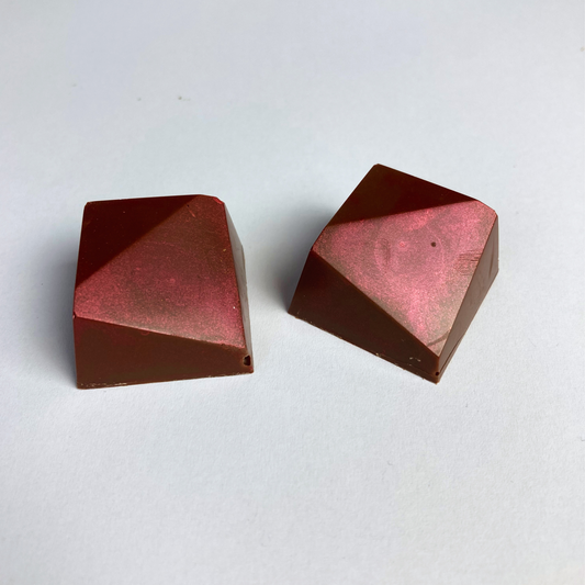 Lys chokolade med cubansk rom - 2 stk.